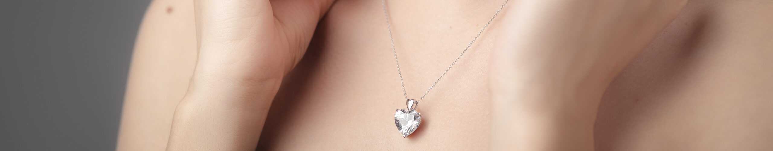 14KY Blue Diamond and Blue Topaz Turtle Necklace